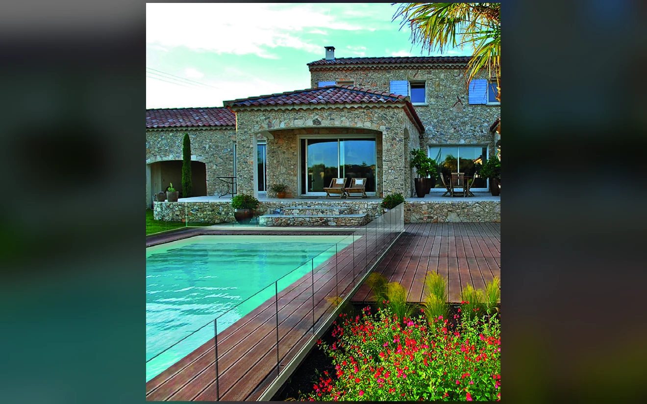Protection de piscine et espaces végétalisés
